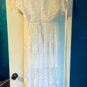 Deep V Neck Short Sleeve Floral Lace Dress